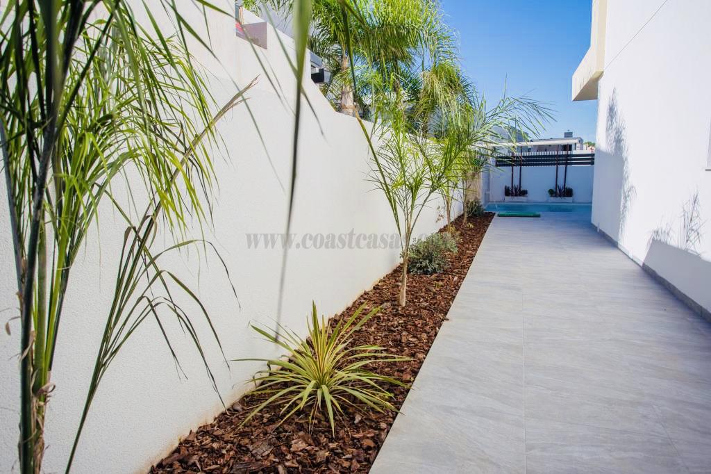Venta de chalet en Los Montesinos