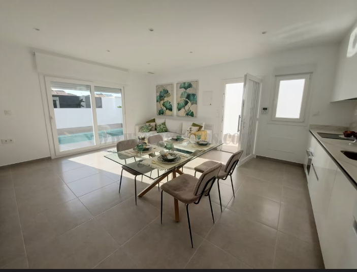 For sale of villa in Torre-Pacheco