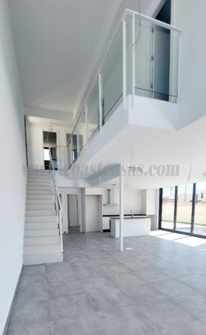 For sale of villa in Gran Alacant