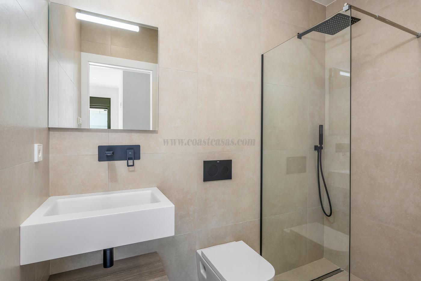 Venta de villa en Los Alcázares