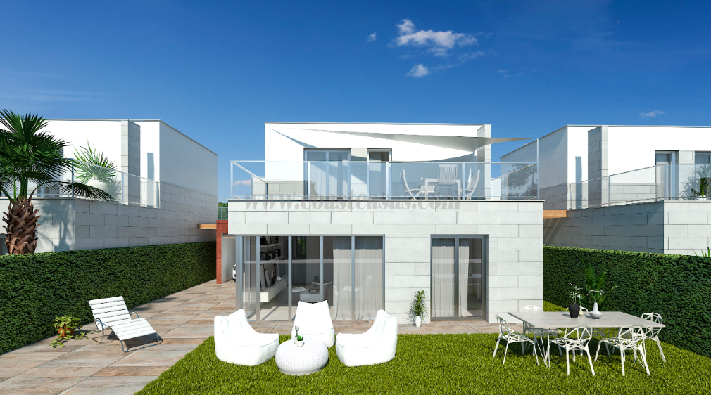 For sale of villa in Los Alcázares