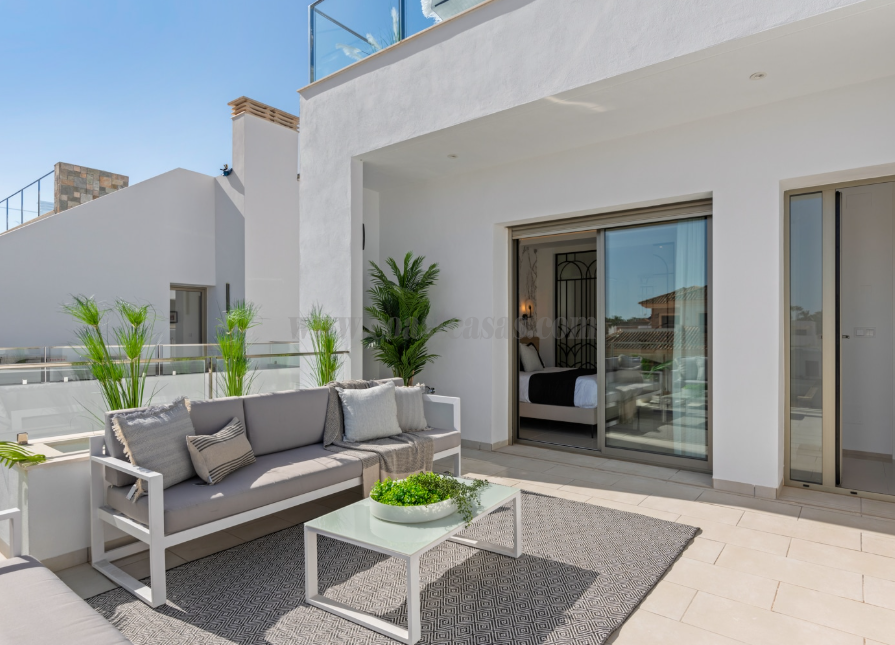 Venta de villa en Los Alcázares