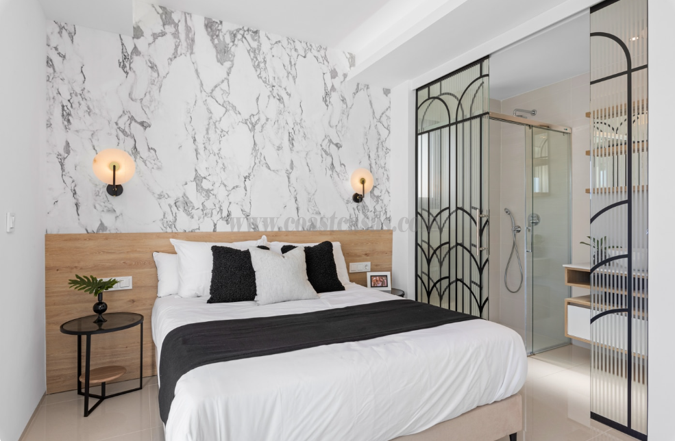 Venta de villa en Los Alcázares