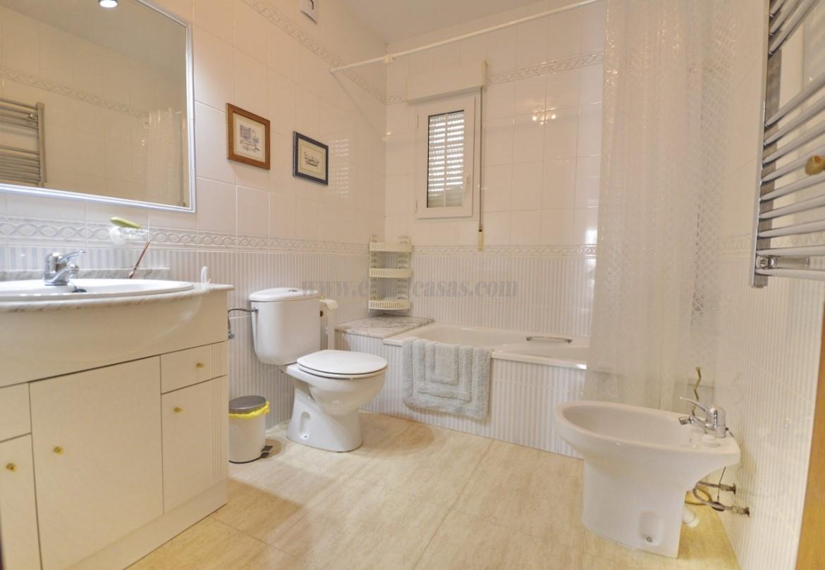 For rent of villa in Orihuela Costa