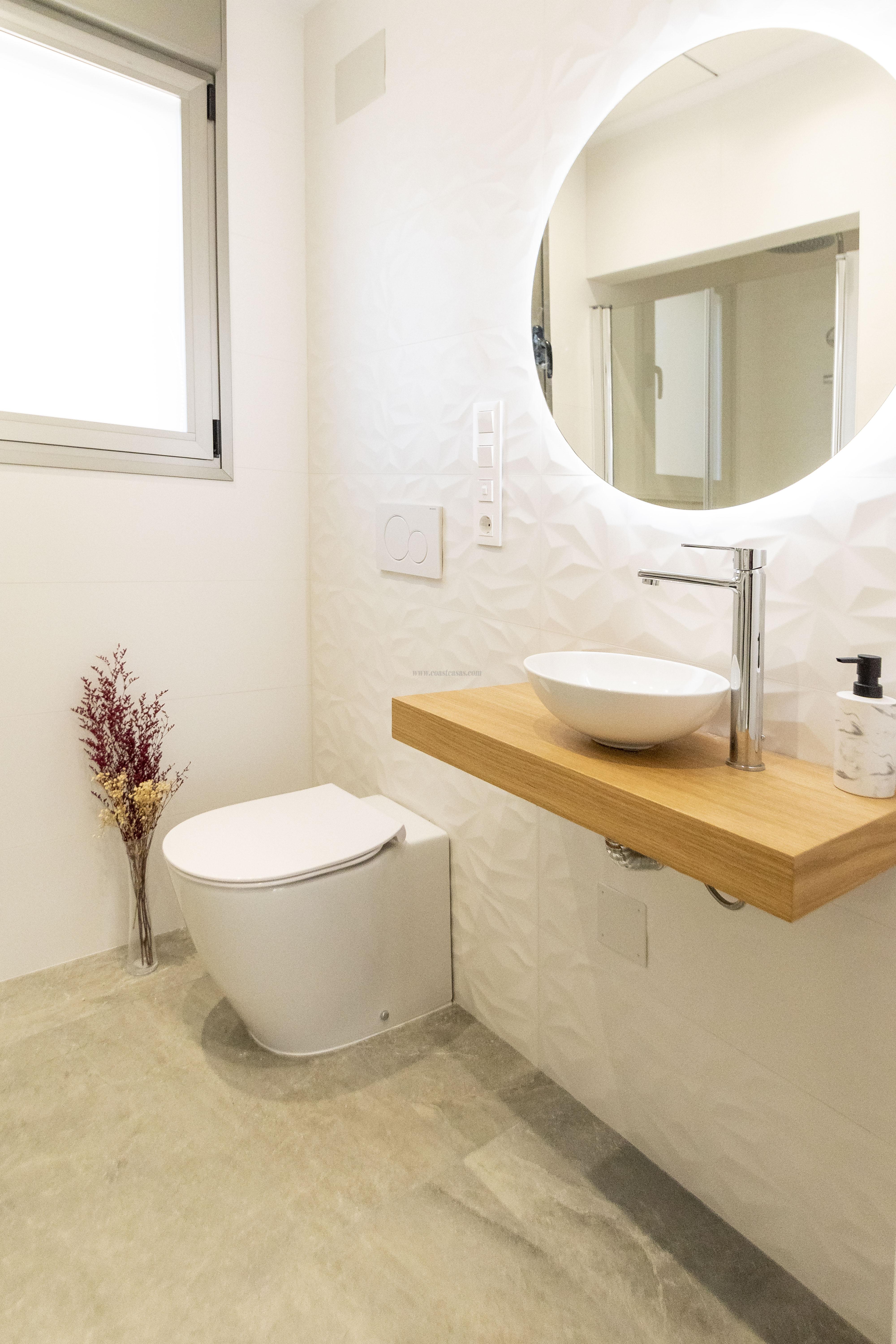 For sale of villa in Pilar de la Horadada