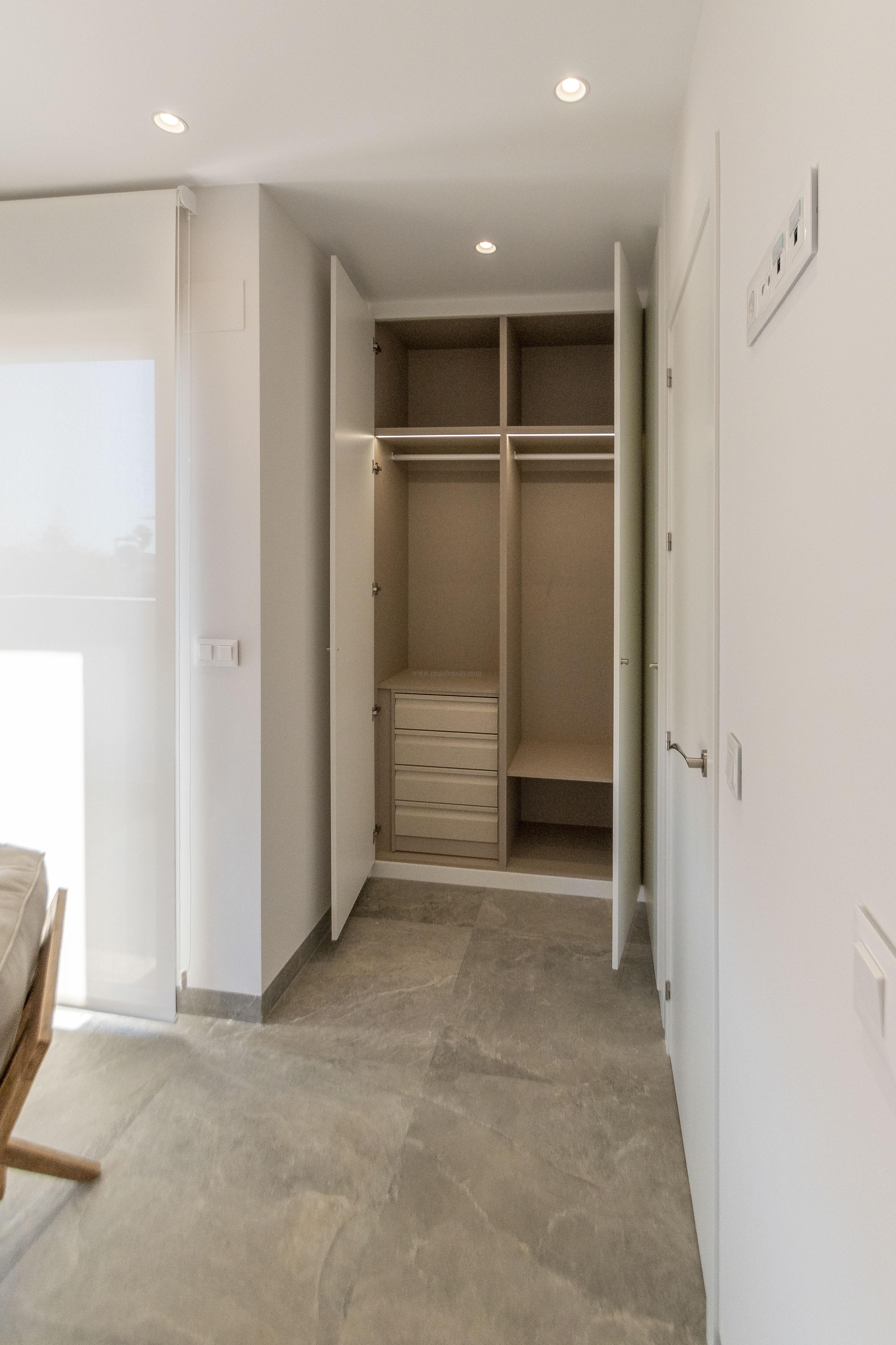 For sale of villa in Pilar de la Horadada