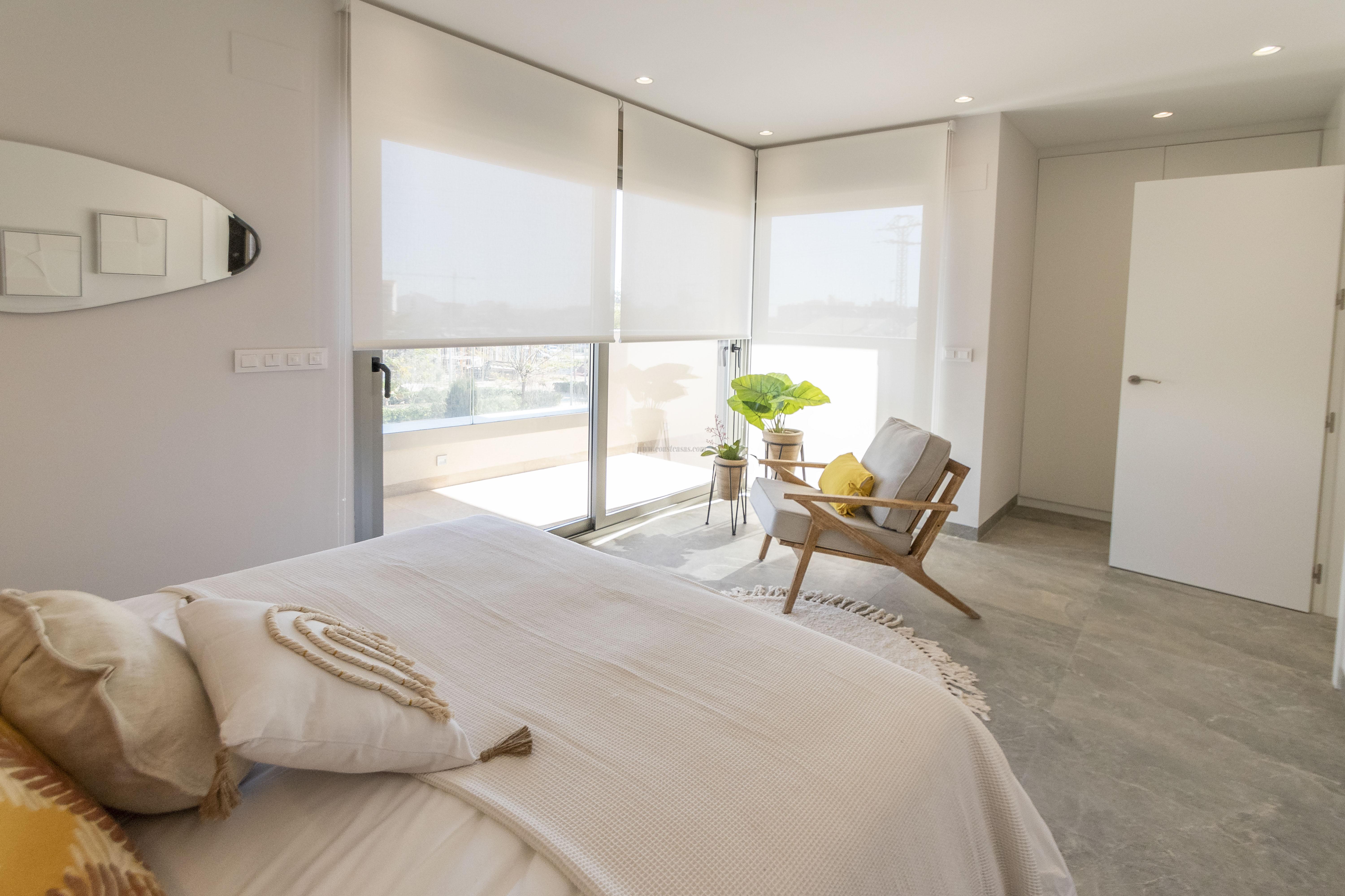 For sale of villa in Pilar de la Horadada