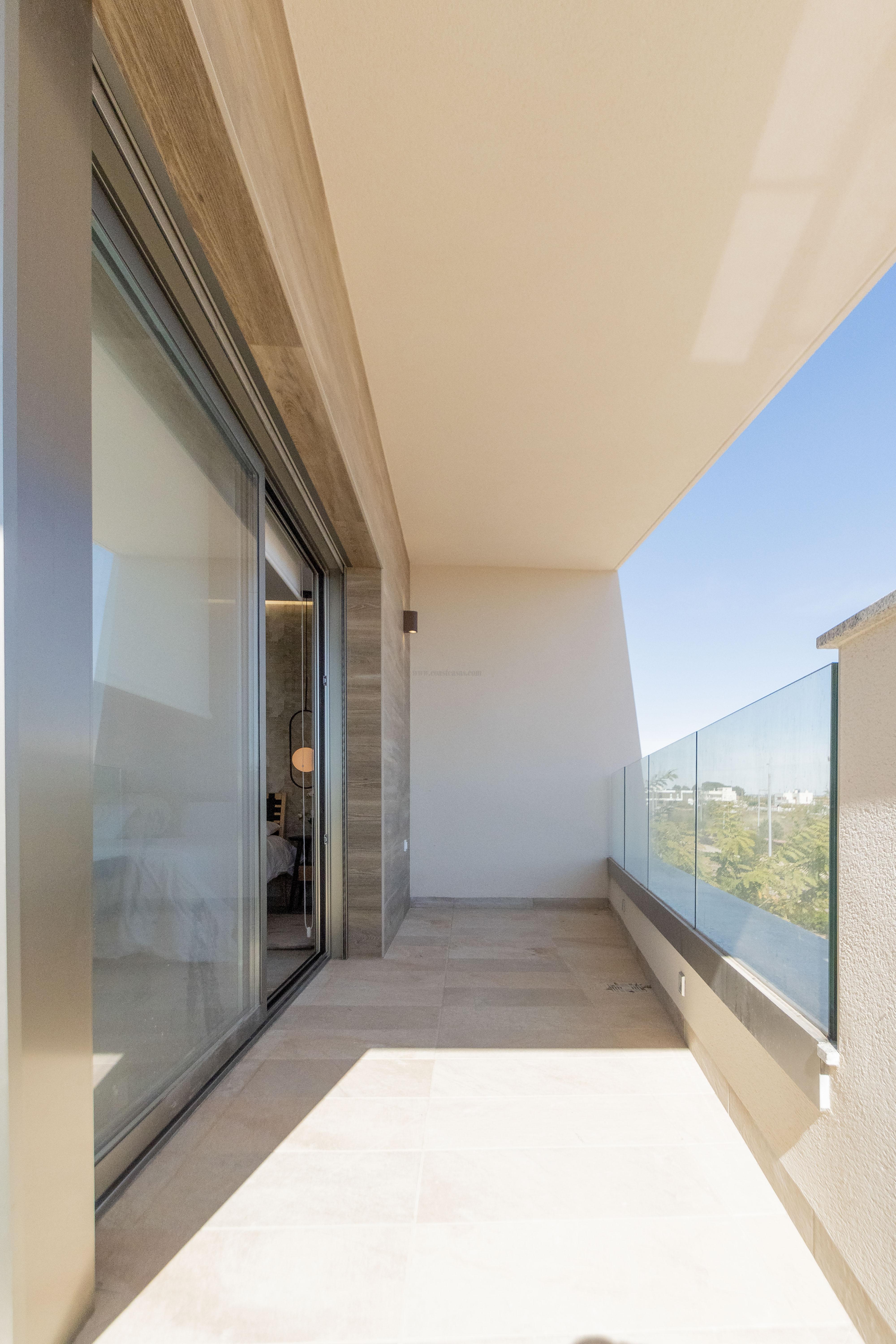 For sale of villa in Pilar de la Horadada