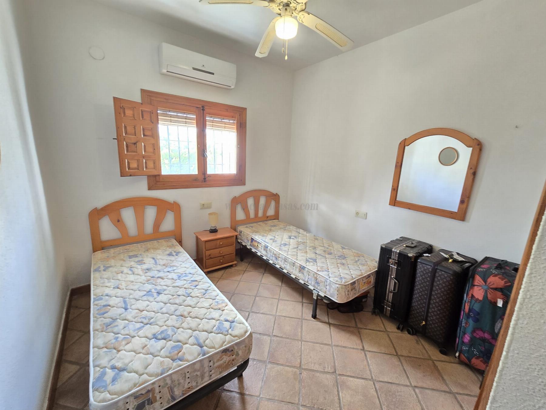 Venta de chalet en Orihuela Costa