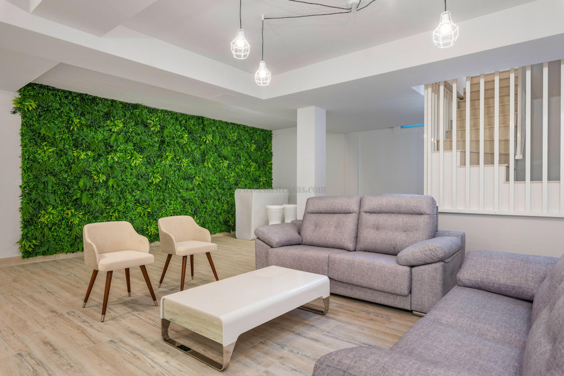 Venta de villa en Los Montesinos