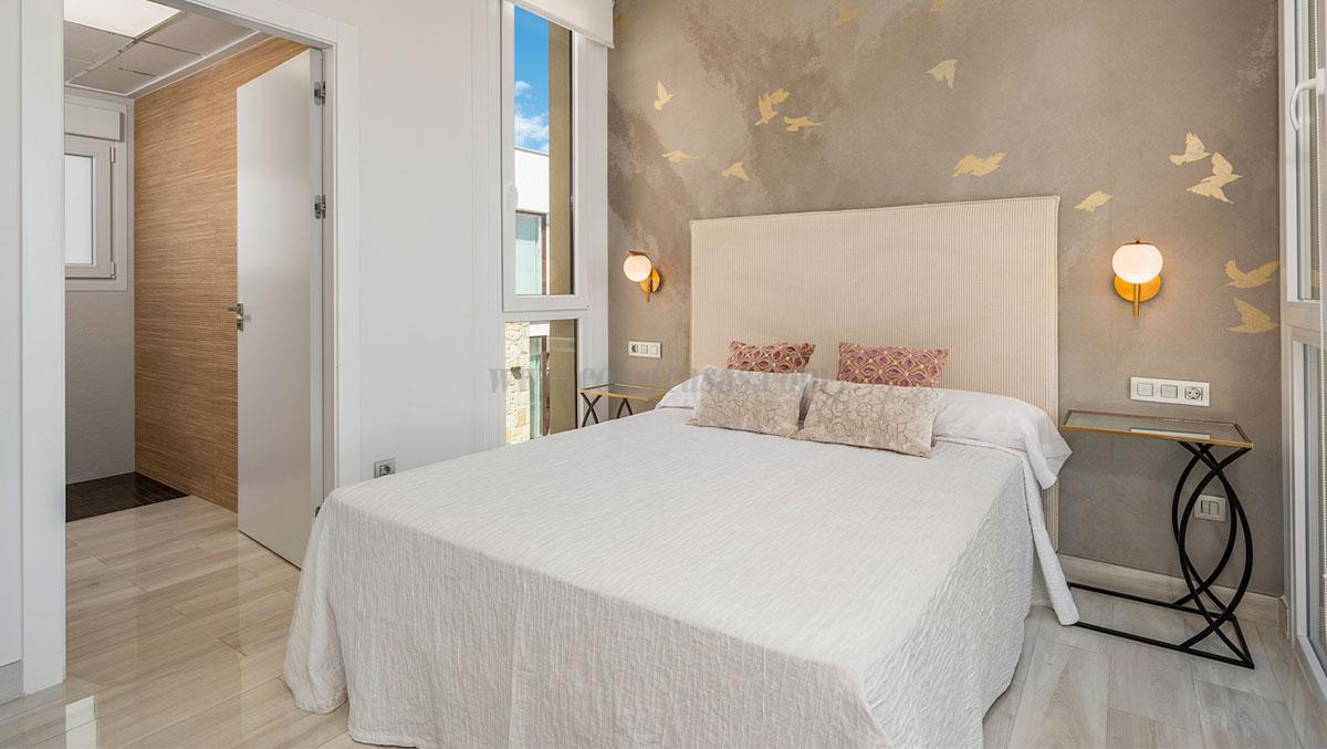 Venta de villa en Los Montesinos