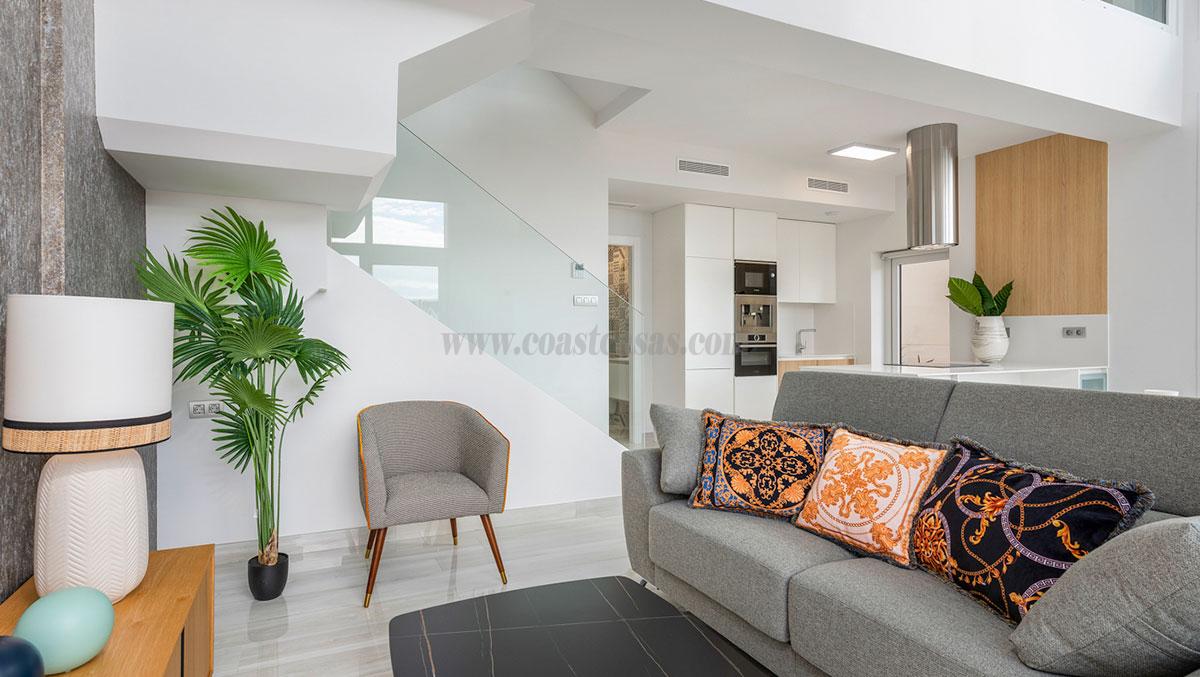 Venta de villa en Los Montesinos