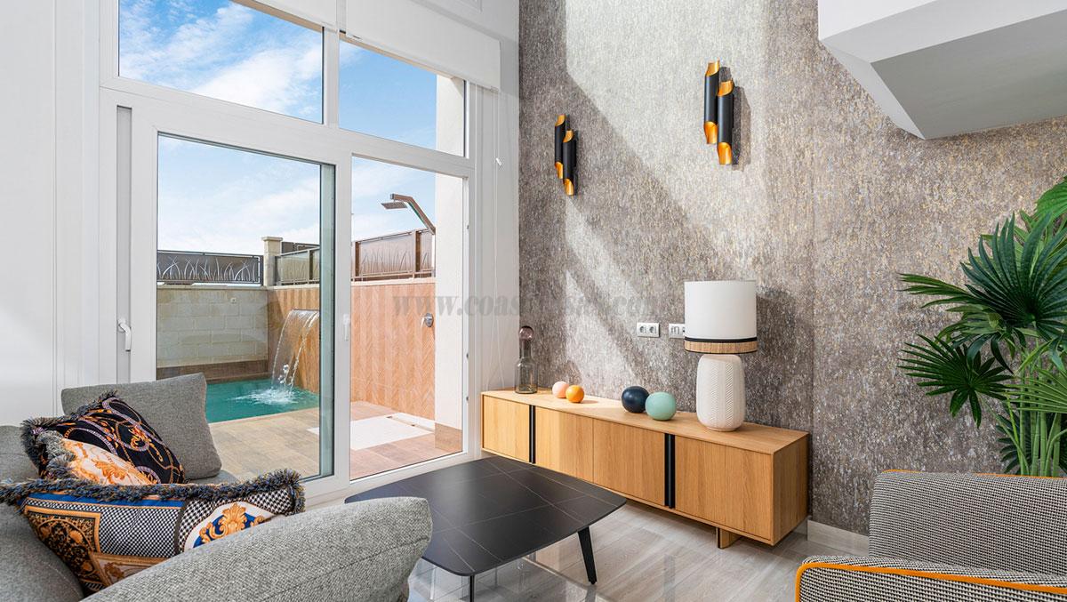 Venta de villa en Los Montesinos