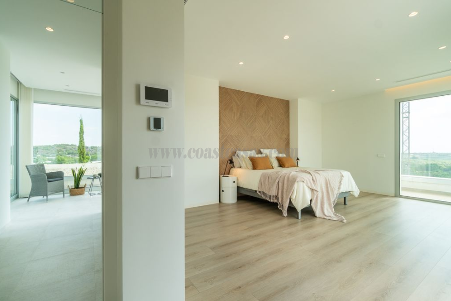 Venta de villa en Orihuela