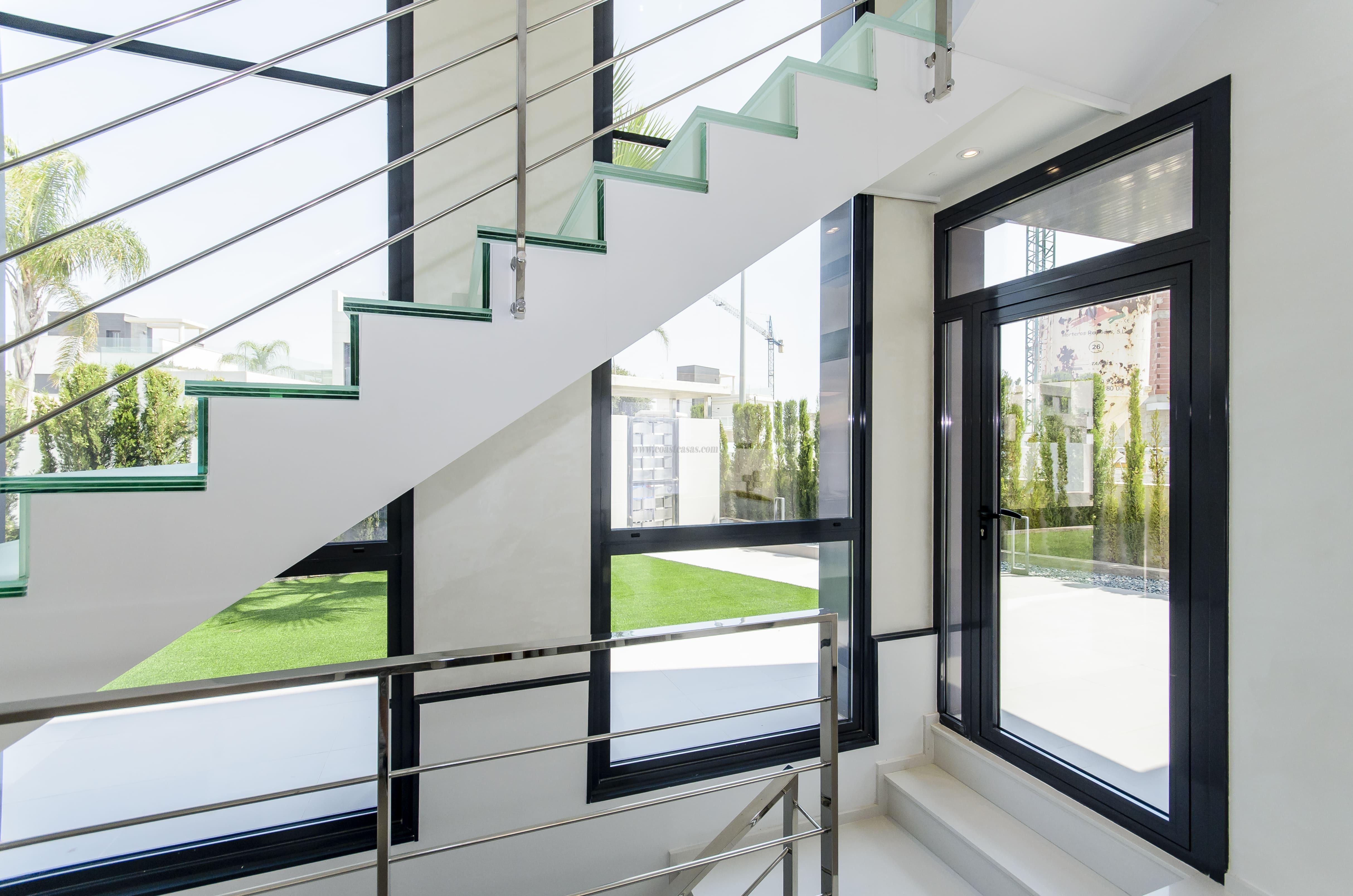 Venta de villa en Orihuela