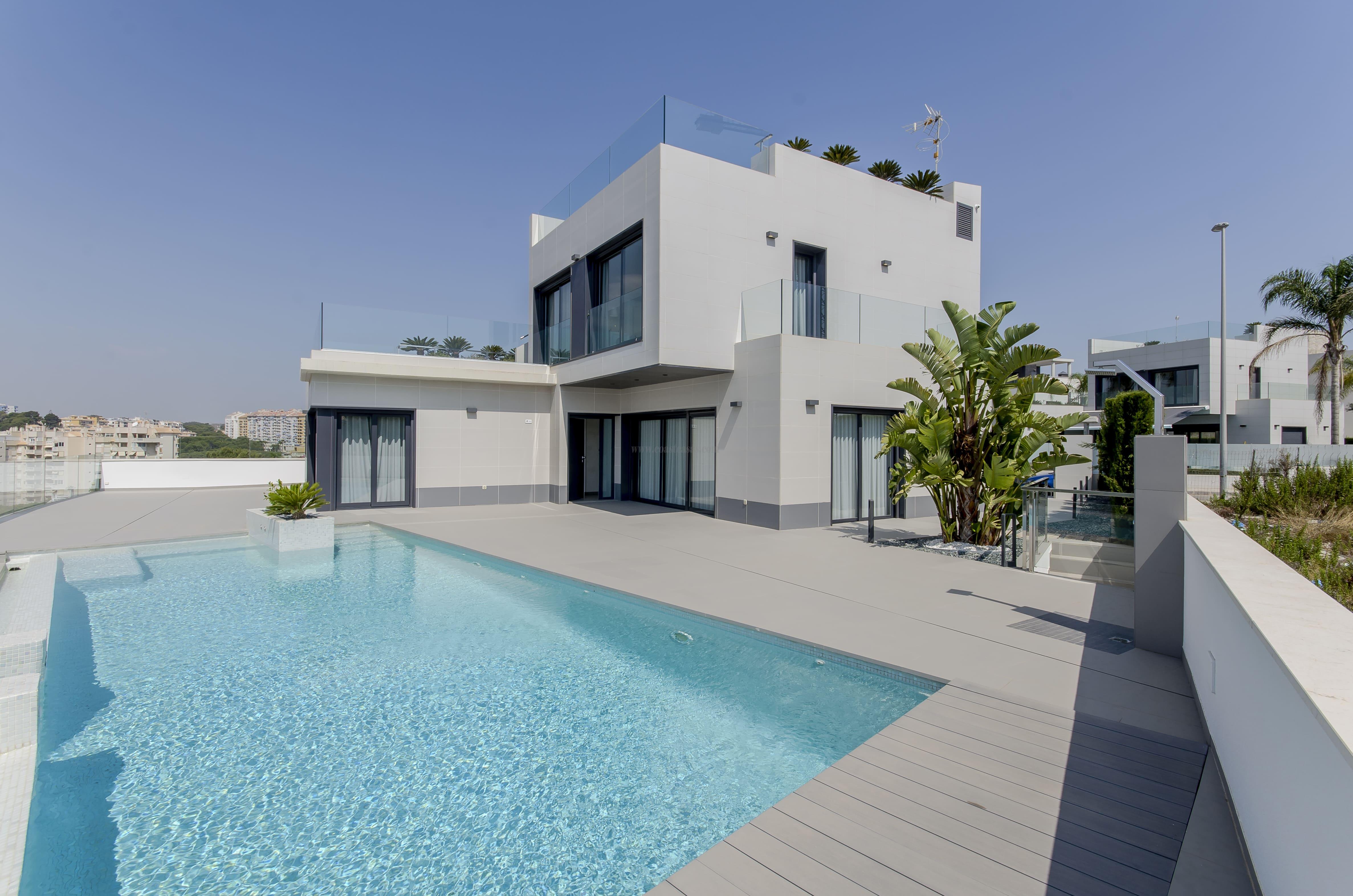 Venta de villa en Orihuela