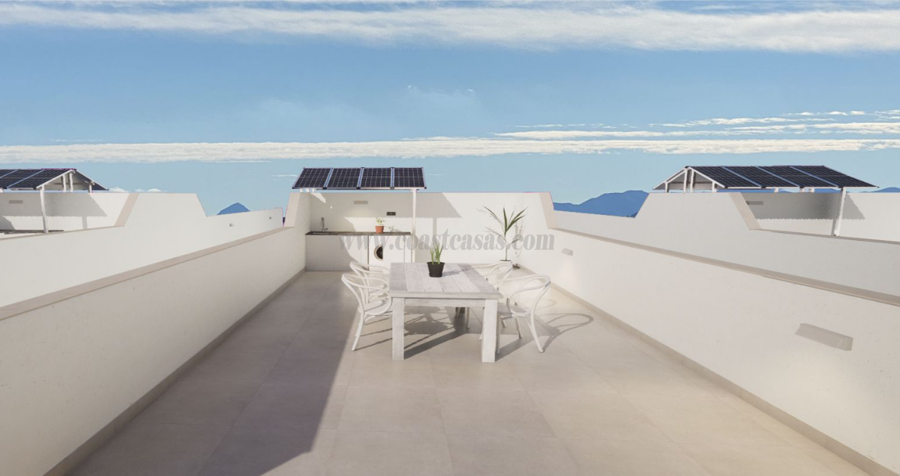 Venta de villa en Los Alcázares