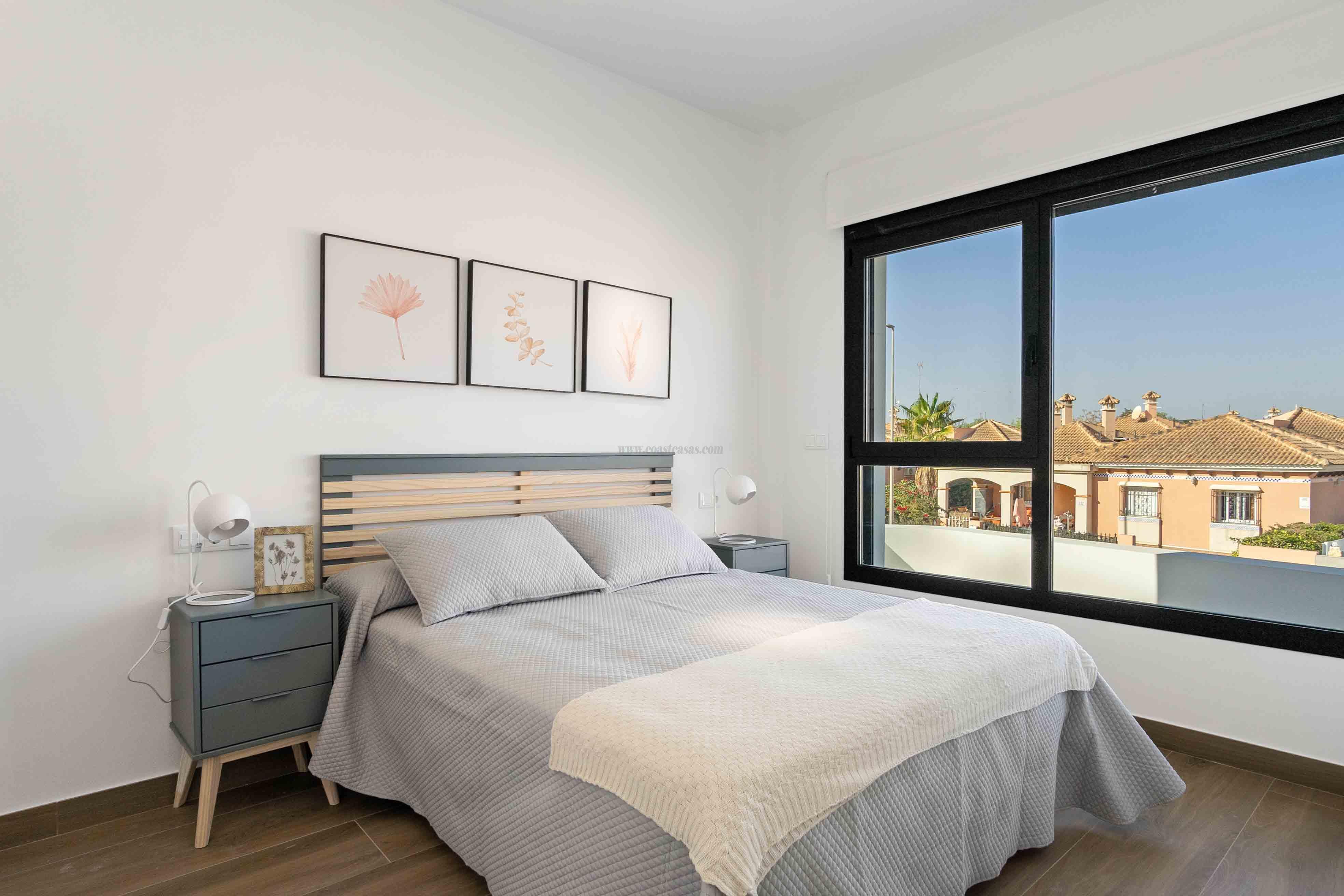 For sale of villa in Los Montesinos