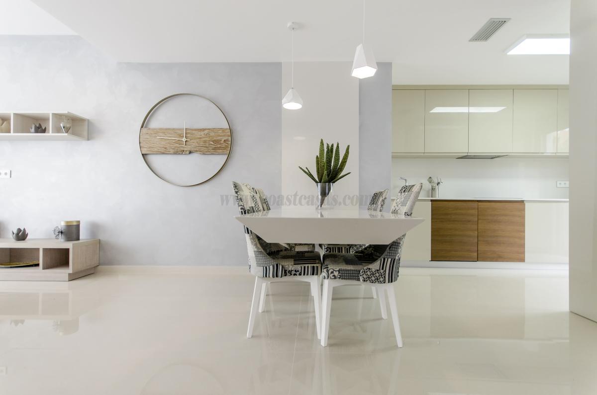 Venta de villa en San Miguel de Salinas