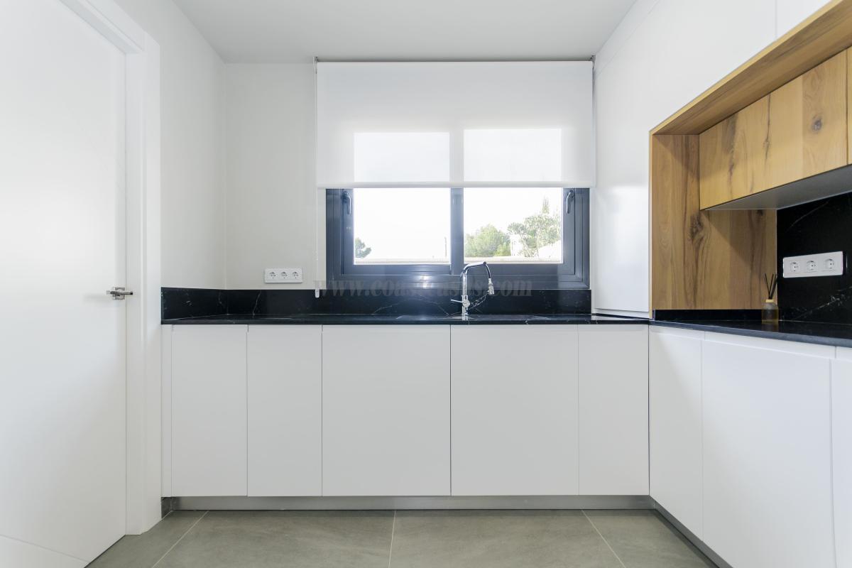 Venta de villa en San Miguel de Salinas