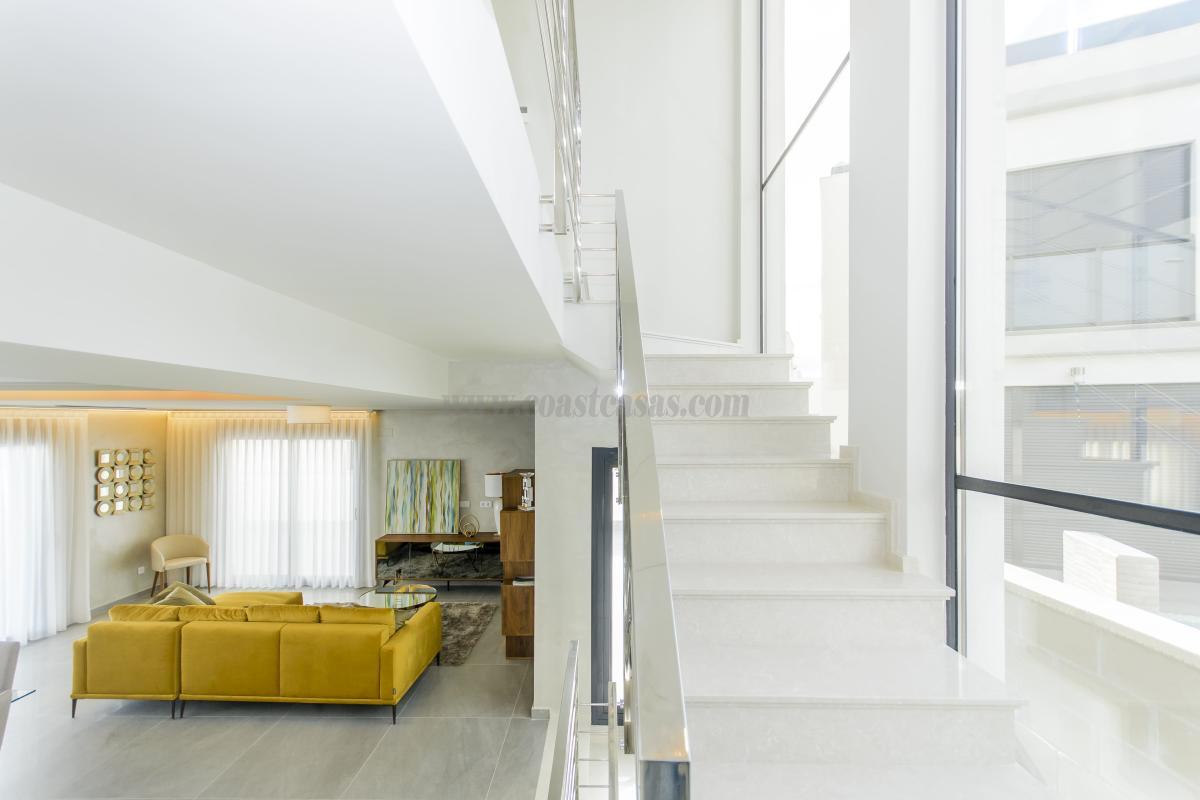 Venta de villa en San Miguel de Salinas