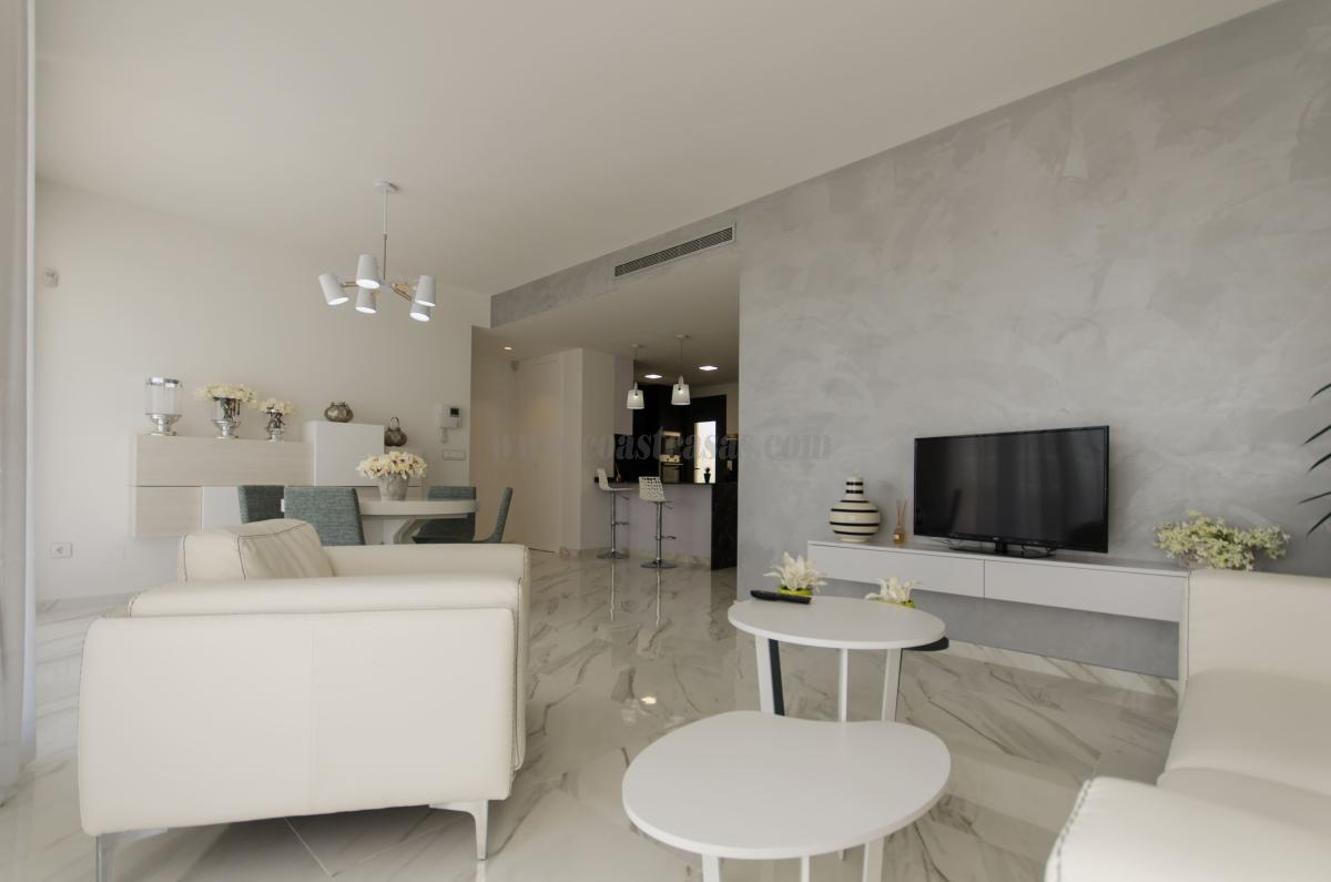 Venta de villa en San Miguel de Salinas