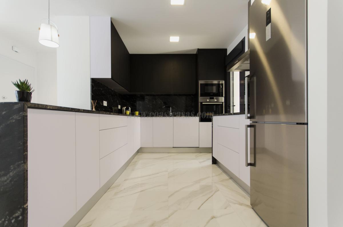 Venta de villa en San Miguel de Salinas