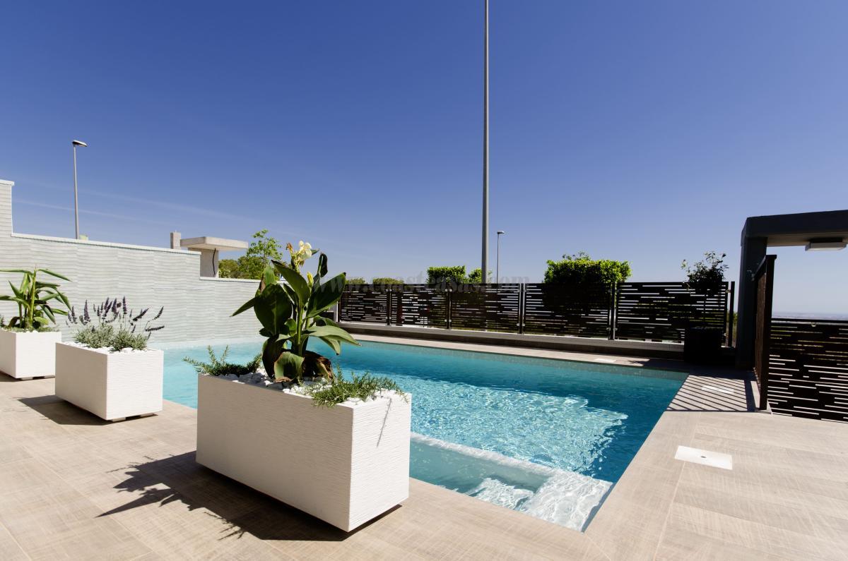 Venta de villa en San Miguel de Salinas