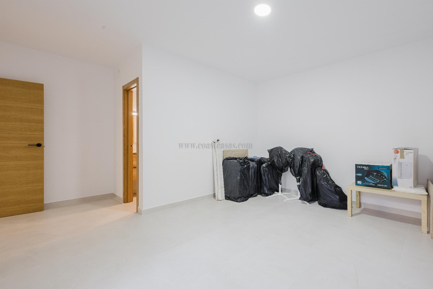 Venta de villa en Algorfa