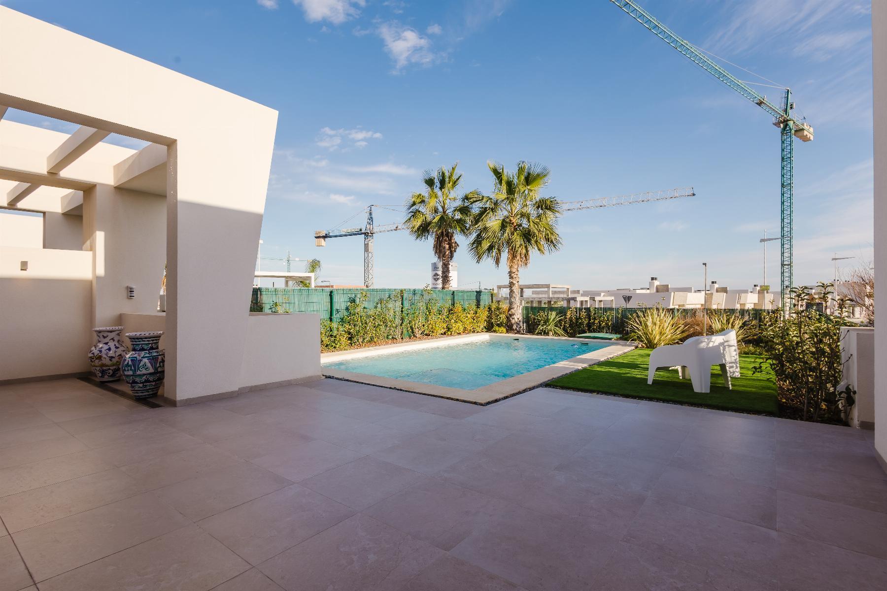 Venta de villa en Algorfa