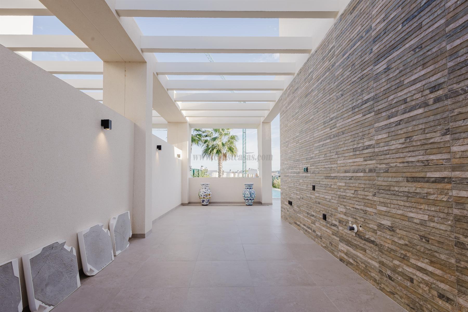 Venta de villa en Algorfa