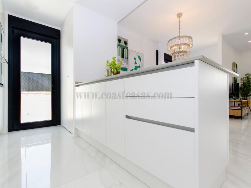 Venta de villa en Orihuela