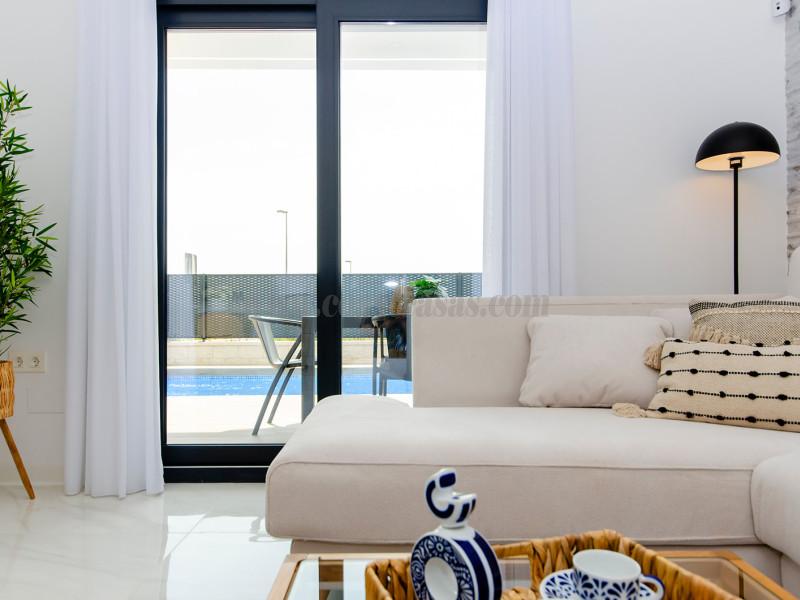 Venta de villa en Orihuela