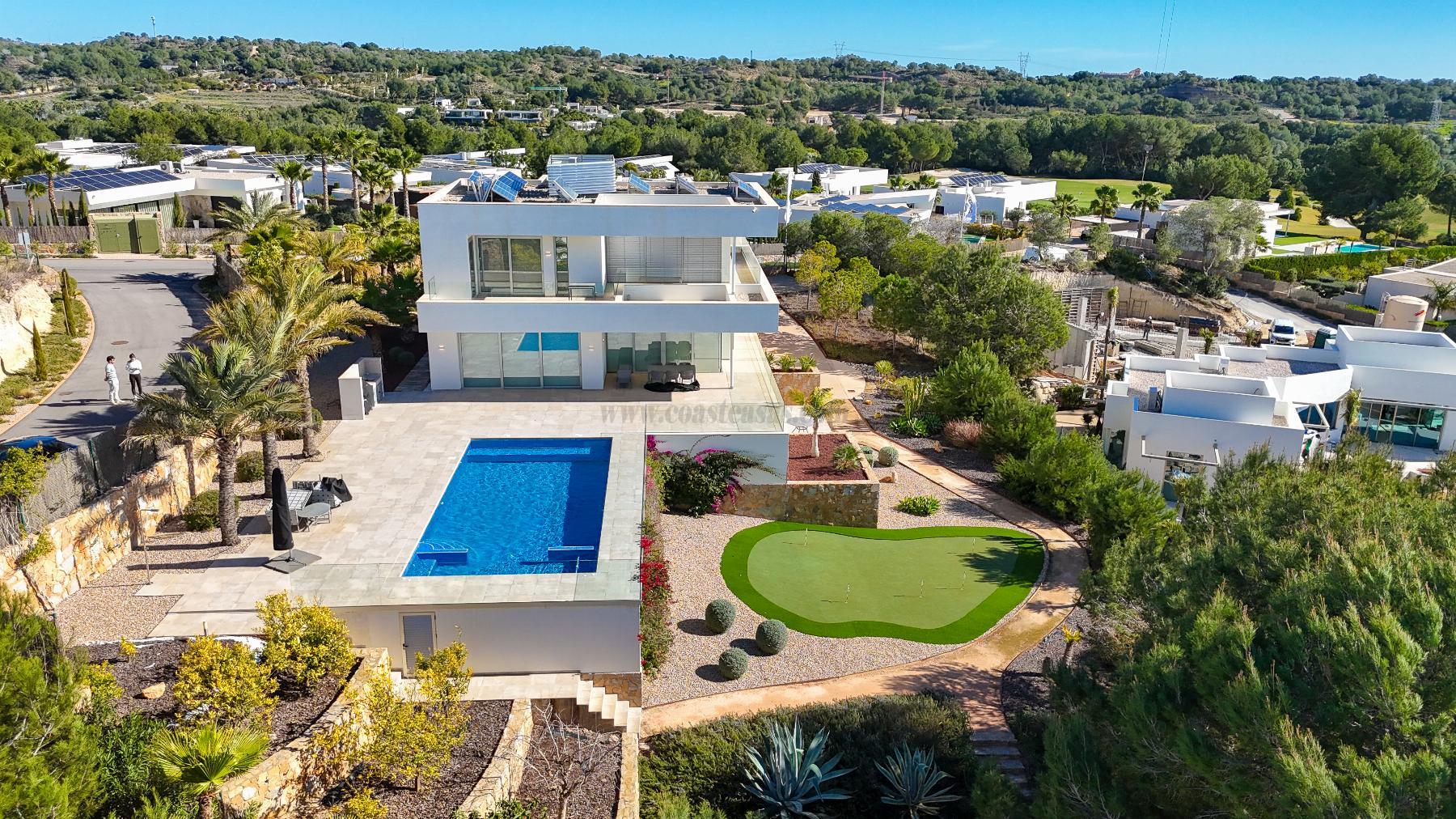 Venta de villa en Orihuela Costa