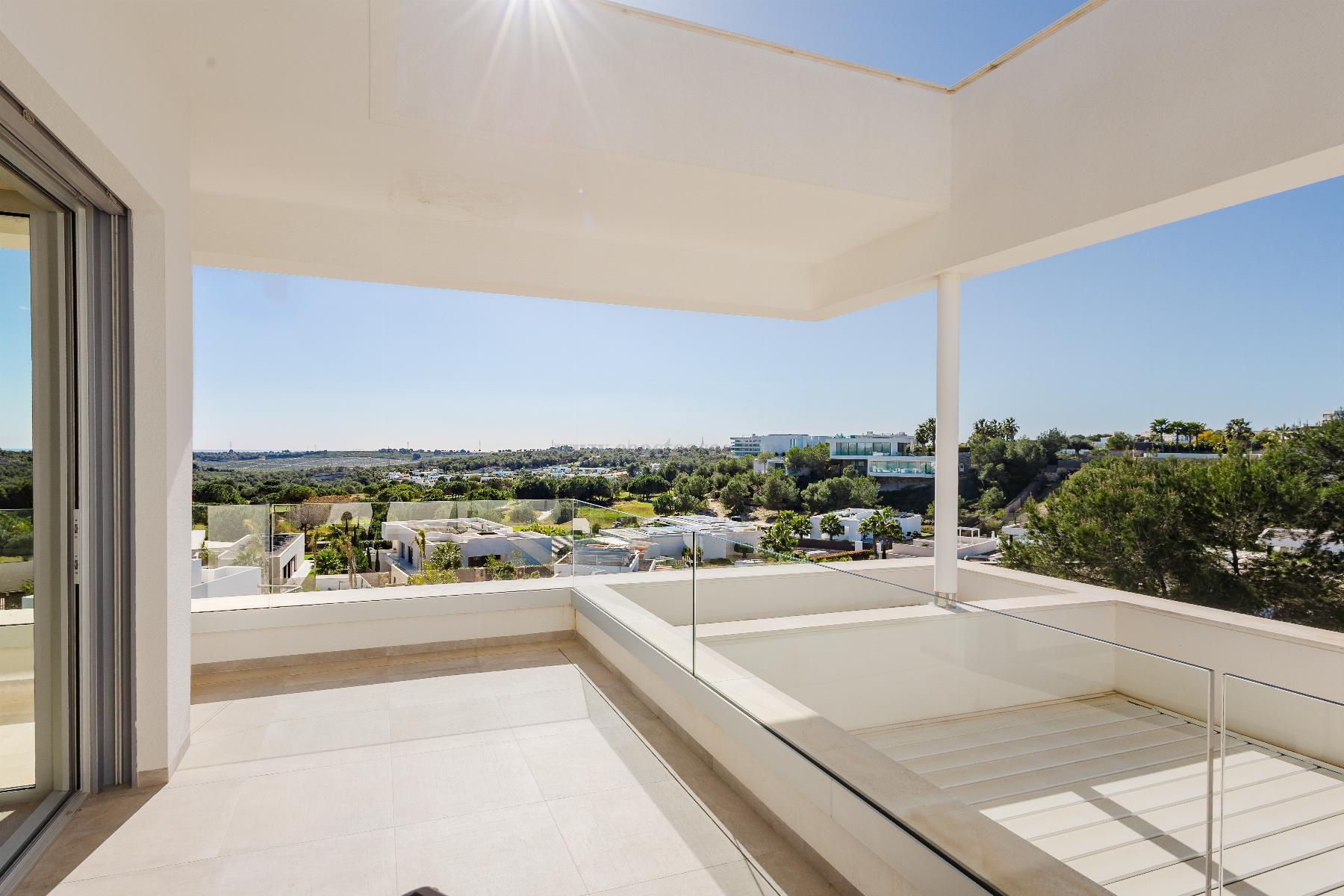 Venta de villa en Orihuela Costa