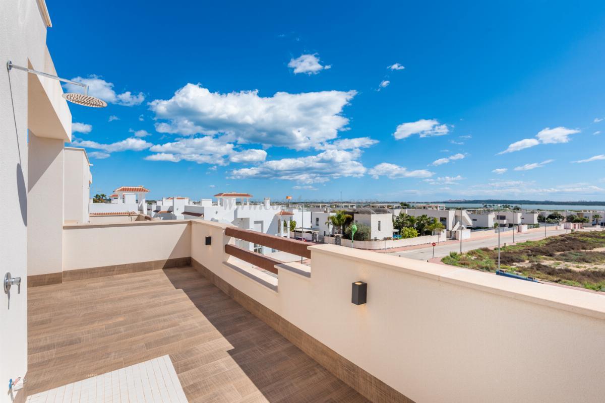 Venta de chalet en Los Montesinos