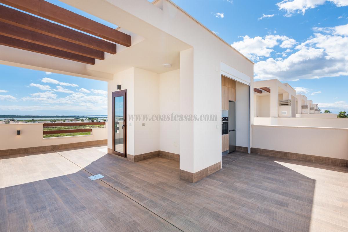 For sale of chalet in Los Montesinos