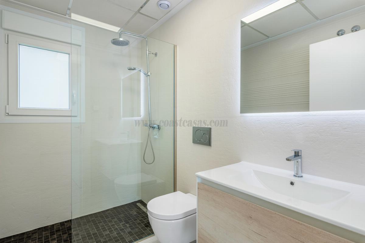 For sale of chalet in Los Montesinos