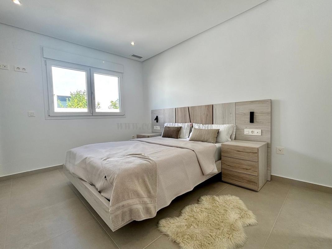 Venta de villa en Rojales