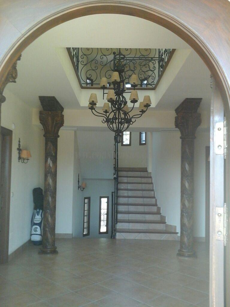 For sale of villa in Elche