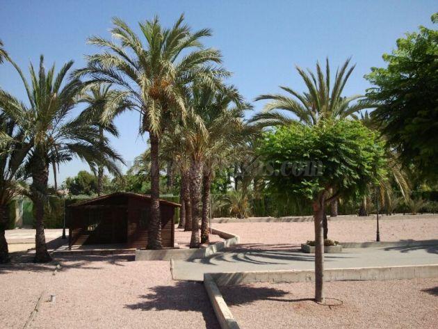 For sale of villa in Elche