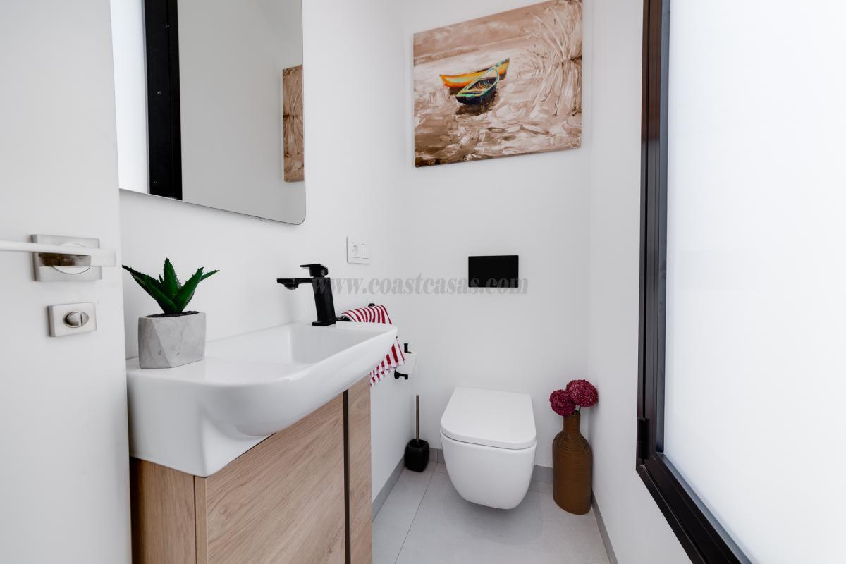 Venta de villa en Pilar de la Horadada