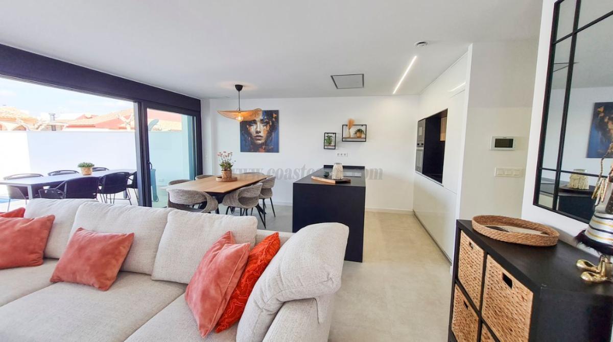 Venta de villa en San Pedro del Pinatar