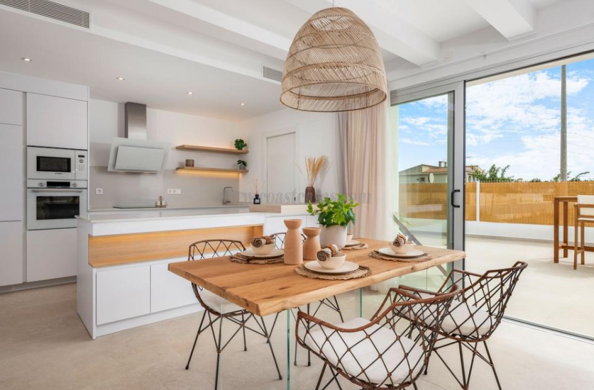 Venta de villa en Los Alcázares