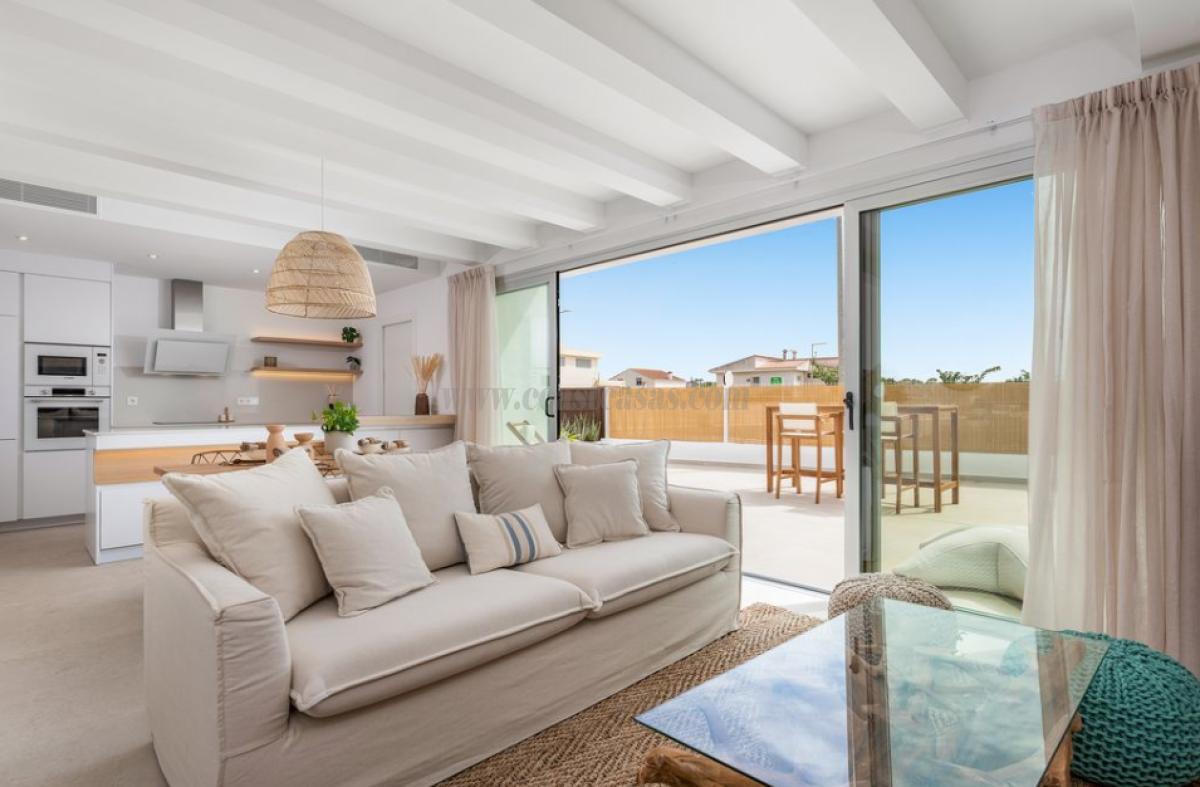 Venta de villa en Los Alcázares