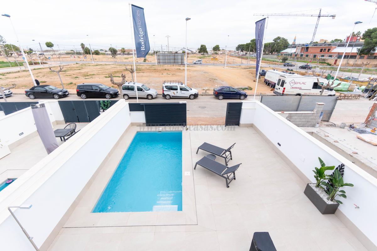 Venta de villa en San Pedro del Pinatar