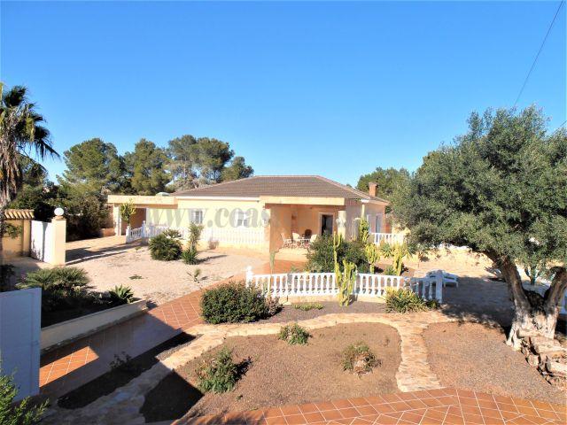 Verkoop van villa in Orihuela Costa