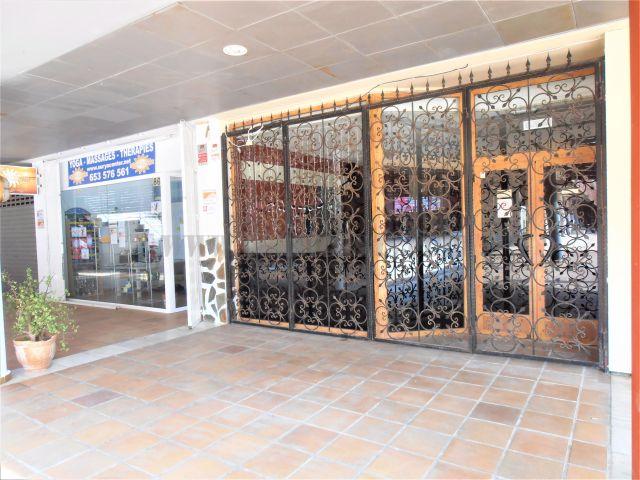 Venta de local comercial en Orihuela Costa