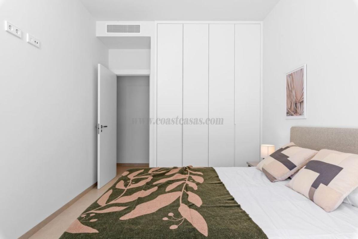 Venta de villa en Los Alcázares