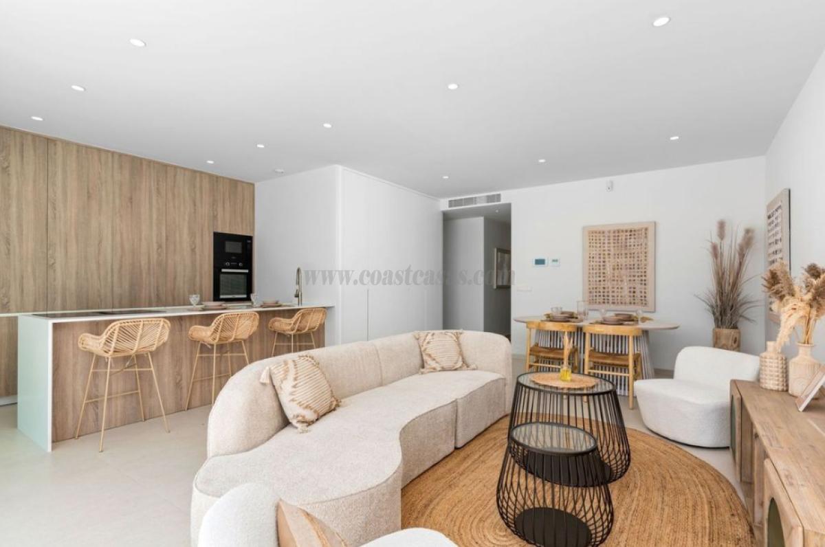 Venta de villa en Los Alcázares